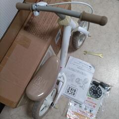 ミッフィー＆メラニー　キックバイクの画像