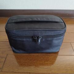 無印良品　バニティポーチ