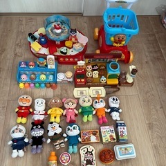 値下げアンパンマンセット。カート、アイス屋、パン屋、鮨屋。バラ売...