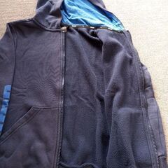 プーマ　ジャンパー 男の子140cmの画像