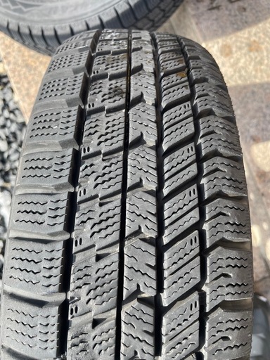 スタッドレスタイヤ　4本セット　155/65R13