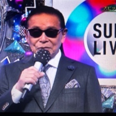 ?2016年　SHARP 32型　極薄枠　超軽量