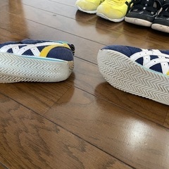 アシックス　asics 15cmの画像