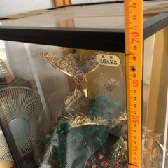 龍と鷲と松と梅の細工物　一部破損の画像