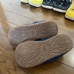 ugg サンダル　16cmの画像
