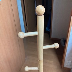 ハンガーラックの画像