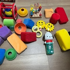 0〜1歳児用　おもちゃ