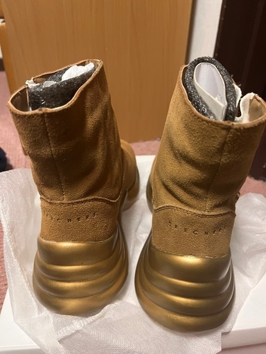 スケッチャーズショートブーツ