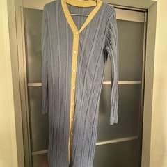 ニットカーディガン