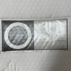 ベットとマットレスの画像
