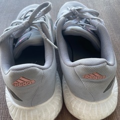 adidas アディダス　スニーカー　23センチの画像