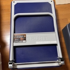 新品なら28,000円　美品 TRUSCO プレス製台車 ドンキ...