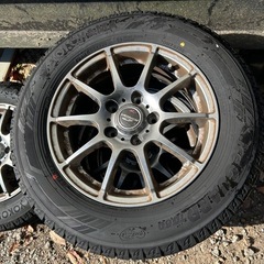 スタッドレスタイヤの画像