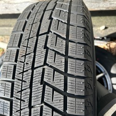 スタッドレスタイヤの画像