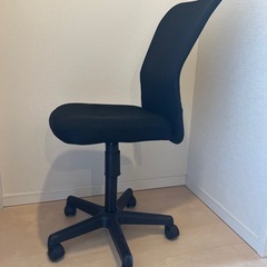 【美品】オフィスチェア 黒 メッシュ素材