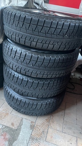 ブリヂストン スタッドレスタイヤ ホイール付き 195/65r15 ノア ヴォクシー コンパクトカーなどに