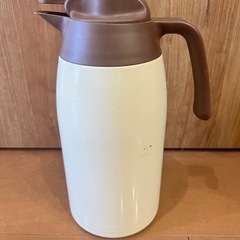 ※お譲り先決まりました。 THERMOSサーモス・ステンレス保温＆保冷ポット2ℓの画像