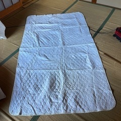 ふとんの敷きカバーの画像