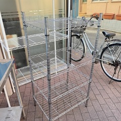 スチールラックの画像