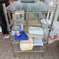 スチールラックの画像