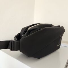 未使用品ボディバッグ（黒)の画像