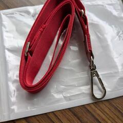 ネックストラップ フラットストラップ ワーキングカードホルダー 金属クリップ レッド

の画像