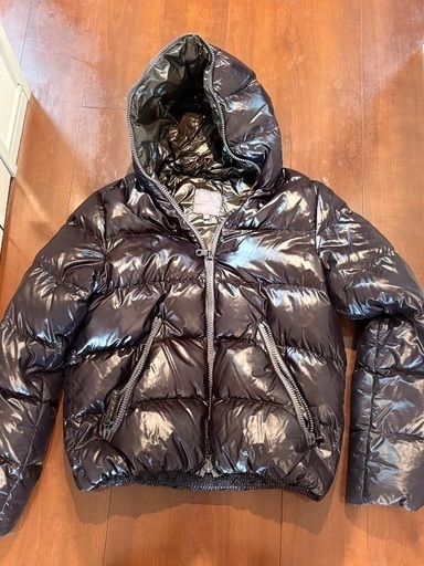 ダウンジャケット