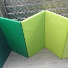 IKEA　PLUFSIG プレイマット　グリーン　廃盤品の画像