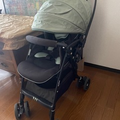 ベビーカー アップリカ