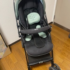 ベビーカー アップリカの画像