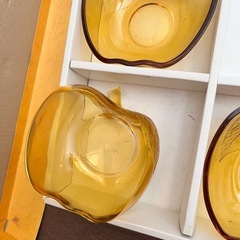 【未使用品】曽我ガラス　レトロりんご型小鉢の画像