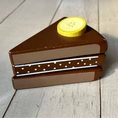 木のおもちゃ　チョコレートケーキ