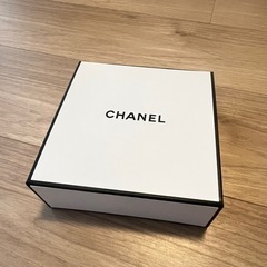 CHANEL BOX