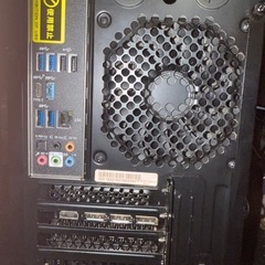 高性能ゲーミングPCの画像