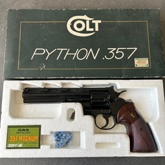コルト　PYTHON 357マグナム