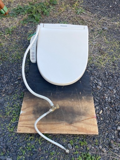 中古動作品　Panasonicウォシュレット便座