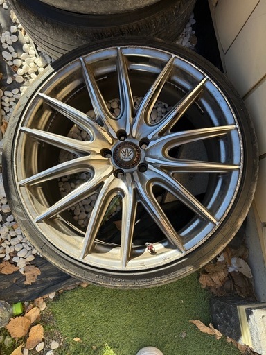 プリウス　ホイール