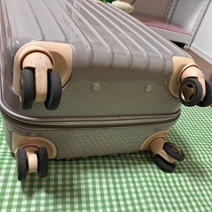 スーツケースの画像