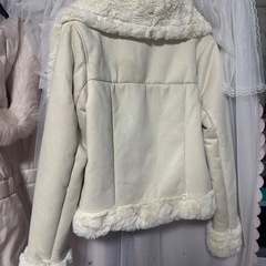 リップサービス ファージャケットの画像