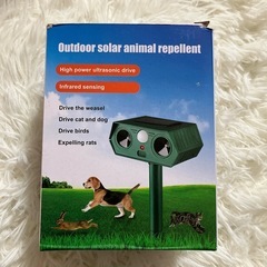 【新品】動物撃退器 猫よけ 害獣撃退器 猫避け 鳥避け 犬よけ ソーラー充電 電気代0円の画像