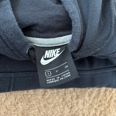 (値下げ)NIKEパーカーの画像