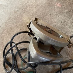HITACHI 日立製作所 電気マルノコ PS7-2P 100vです。