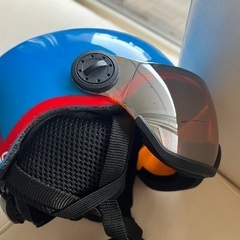 スキーヘルメット　子ども用