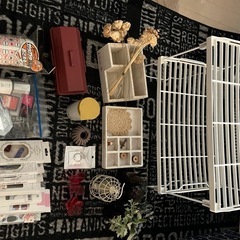 ナチュラル雑貨　化粧品　収納ラック