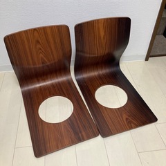 穴あき座椅子(天童木工)