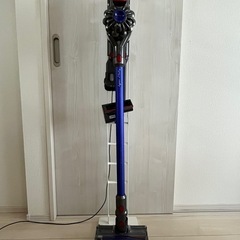 Dyson V7