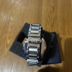 TOMMY腕時計の画像