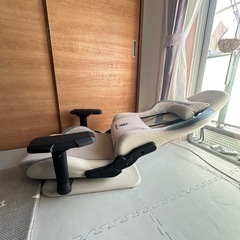 ゲーミングチェア(座椅子型)の画像