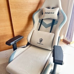 ゲーミングチェア(座椅子型)の画像