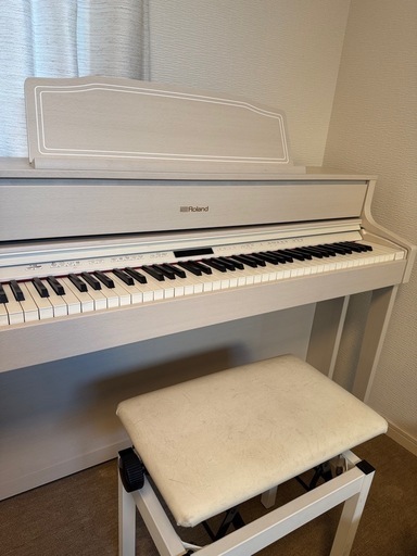 高級電子ピアノmilky wood色Rolandと島村楽器のコラボモデル